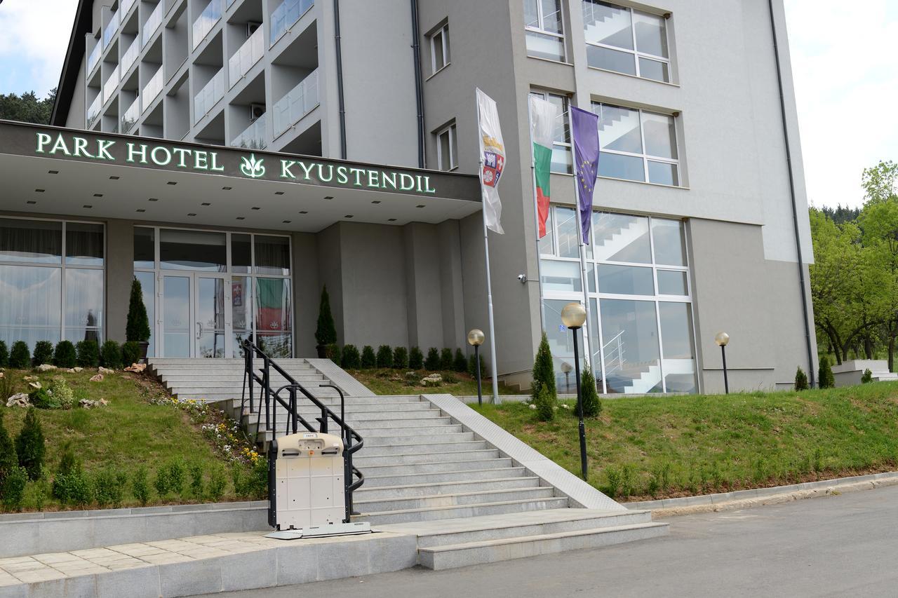 Парк Хотел Кюстендил Kyustendil Exterior foto
